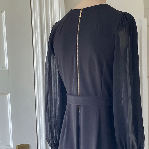 Calvin Klein Crewneck Chiffon Sleeves Flare-Leg Belted Jumpsuit Size 6 - Picture 7 of 9